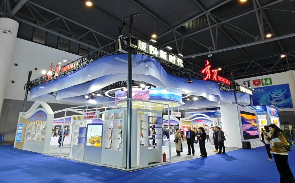 新手參展商如何找專業(yè)的重慶展臺搭建公司？